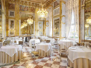 Restaurant Les Ambassadeurs, Paris, France